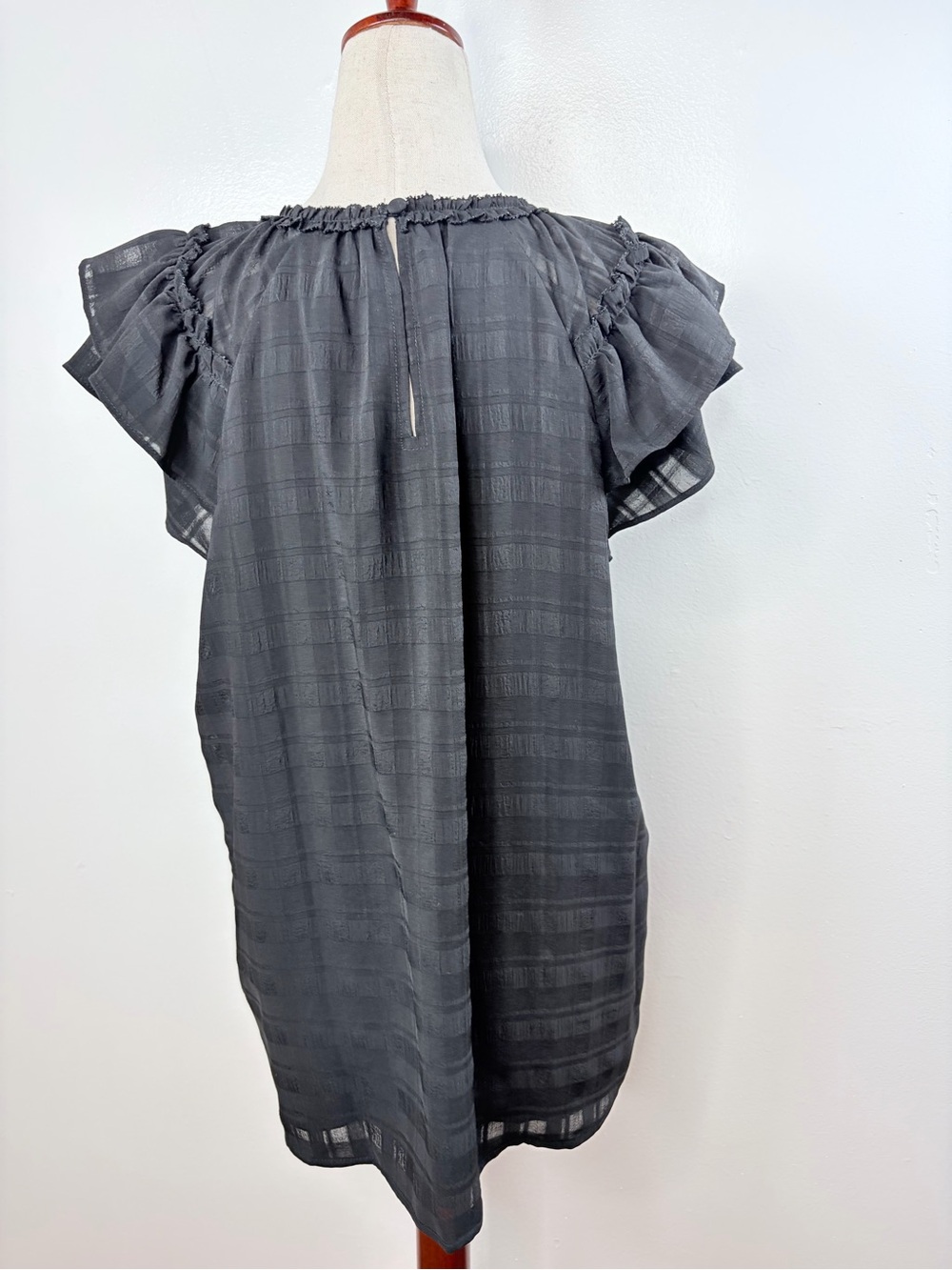 LOFT Ruffle Flutter Sleeve Top - Picture 7 of 9